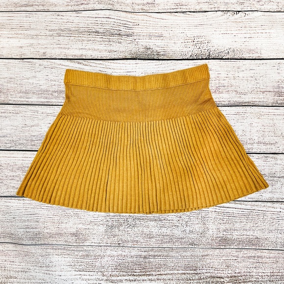 NWT Aerie Take Charge Sweater Skirt - Picture 2 of 3